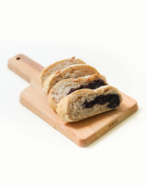 blackberry-stuffed-bread